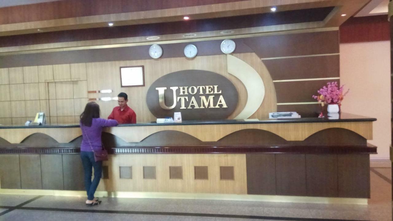 Utama Hotel Batam Exterior foto