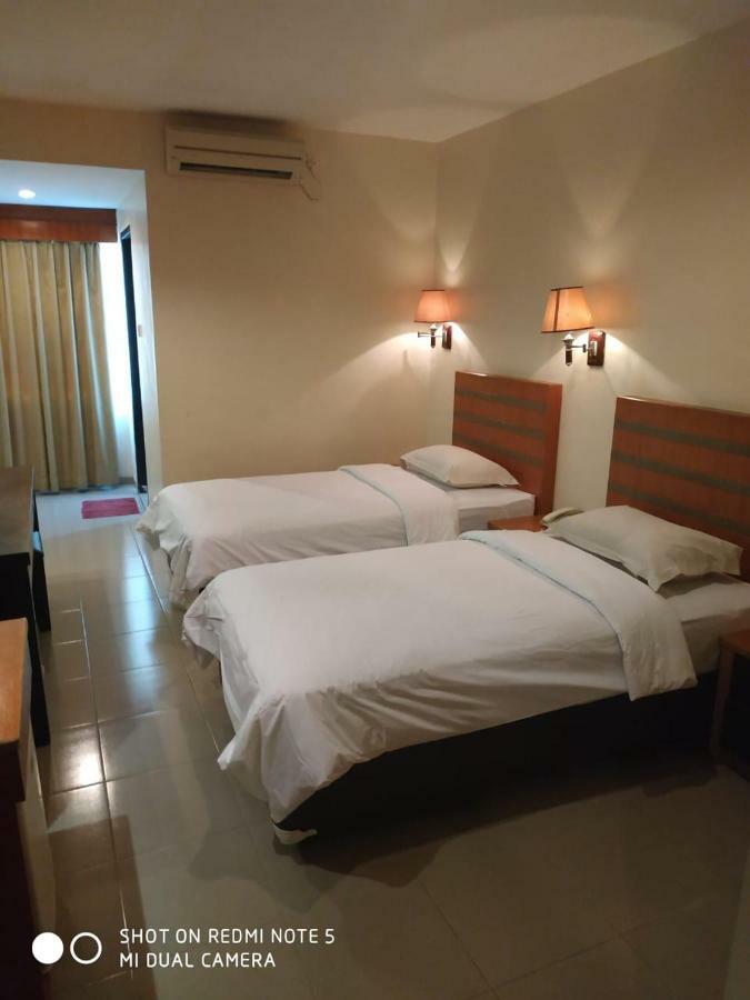Utama Hotel Batam Quarto foto